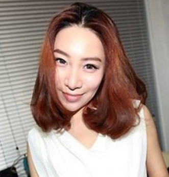短发中分梨花头图片 打造瓜子脸变身萌女孩