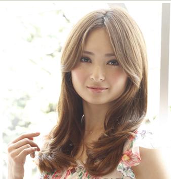 2014日系中长发烫发图片 轻松打造出完美鹅蛋脸