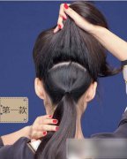 夏季无刘海马尾辫的扎法 清凉甜美学起来
