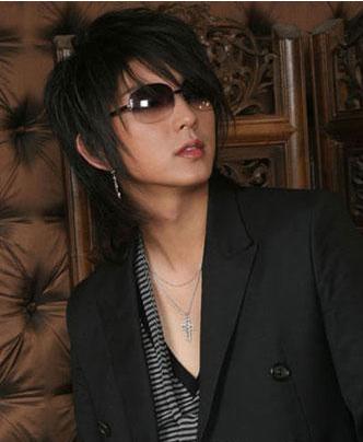 2013潮流韩式男生发型 瞬间提升个人魅力