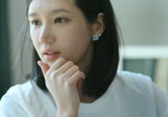  中长发烫发发型图片 中长发扎法让齐刘海 