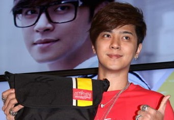 男士斜庞克发型图片详细 明星演绎不一样的潮男范