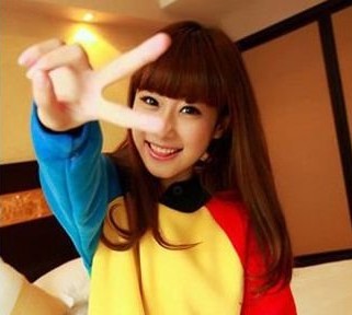萌系中短发直发发型图片 超萌甜美发型推荐
